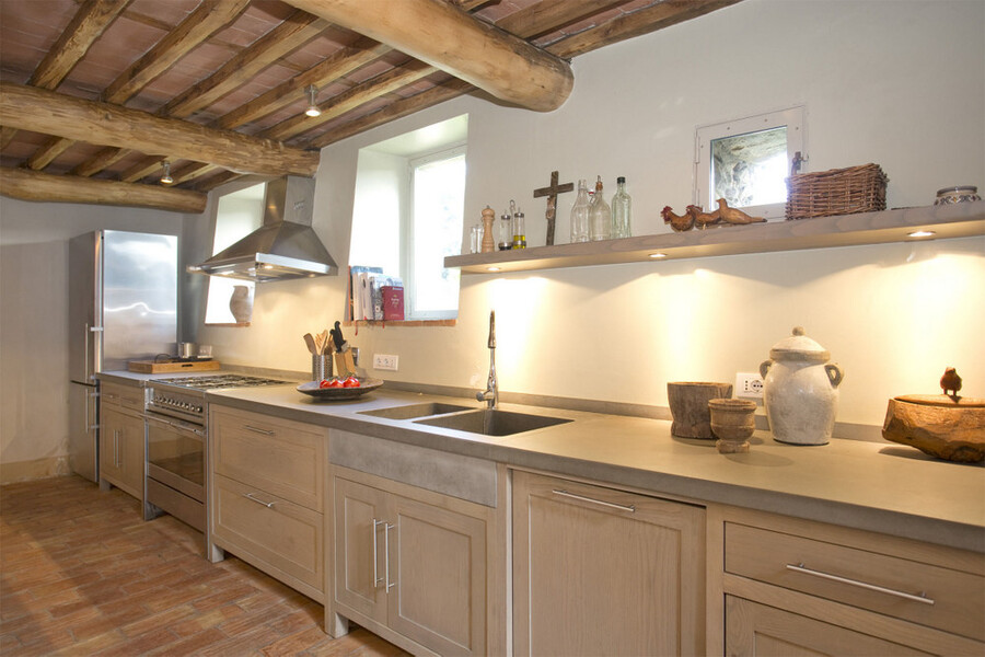 Grosse und moderne Küche im Ferienhaus Chiodo in Lucca