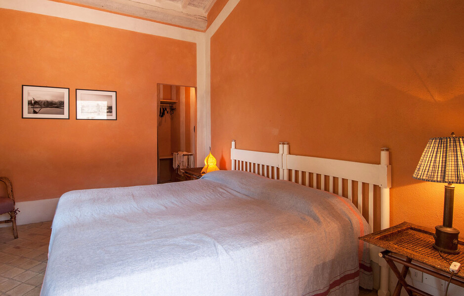 Helle und freundliche Farben bestimmen die Gestaltung der Schlafzimmer im Il Lavacchio