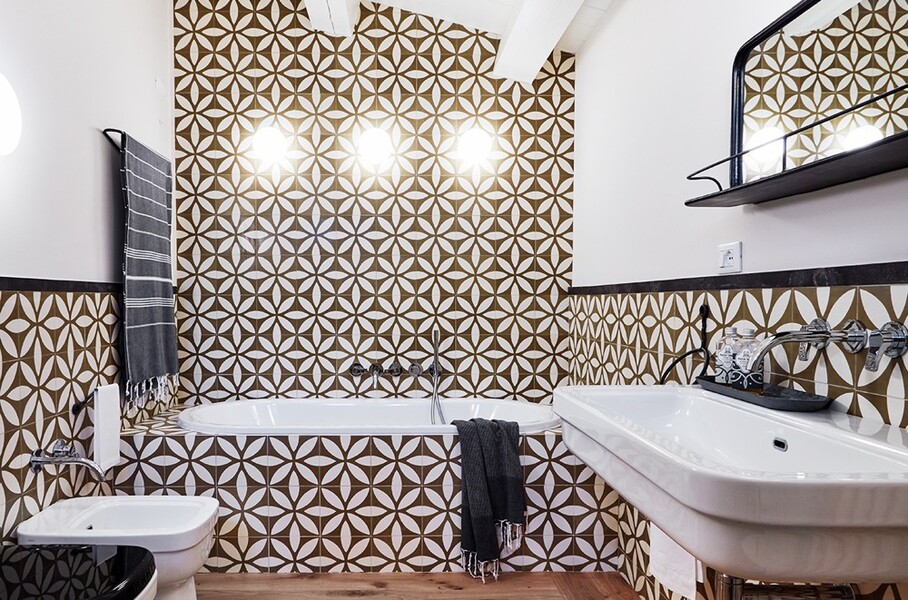 Modernes Badezimmer im Ferienhaus Caprara in Italien