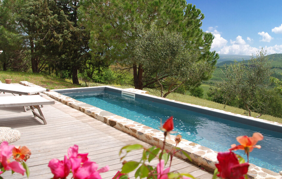 Private Pool in Garten des Ferienhauses monte cavallo in der Maremma