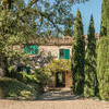 Villa mit Zypressen im Chianti in der Toskana