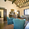 Wohnzimmer der villa di montelopio bei Pisa in der Toskana