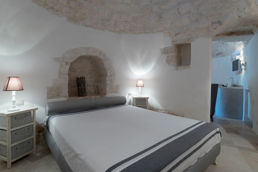 022-trulli-piccoli-locorotondo-rarovillas-2160px
