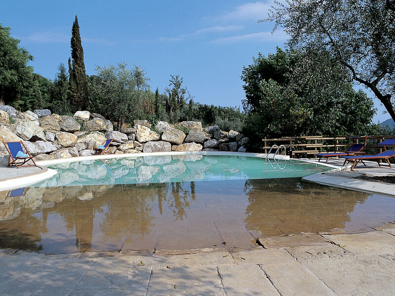 Pool mit seichtem Bereich ideal für Kinder im Ferienhaus Le Rondini bei Pisa