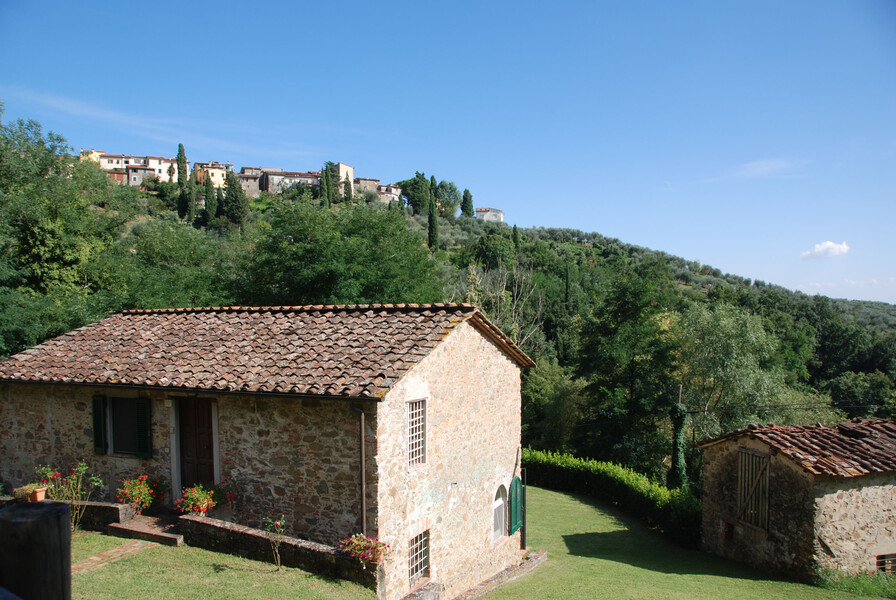 Ferienhaus Magrini und das Dorf San Gennaro bei Lucca in der Toskana