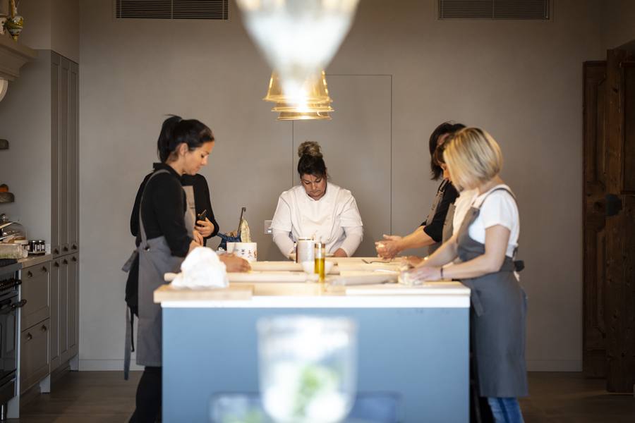 Cooking experience Villa Olivo Photo credit Davide Bischeri.