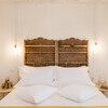 Elegantes Schlafzimmer mit Klimaanlage in der Villa La Melusina in den Marken