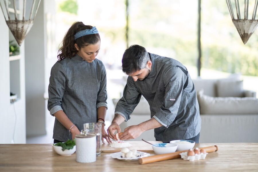 Chefs at home preparation Villa Olivo.png