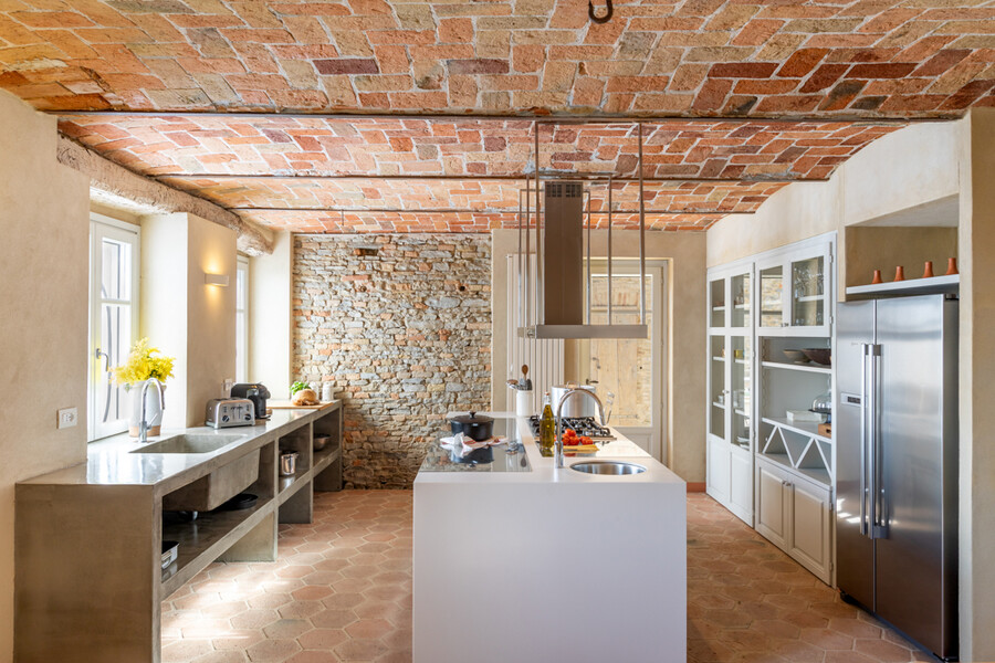 Moderne Küche im Ferienhaus im Piemont Casa Moscata