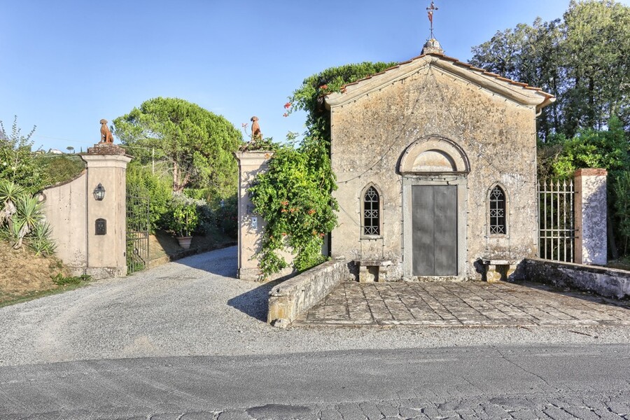 Die hauseigene Kapelle der Villa Clara in San Concordio Di Moriano