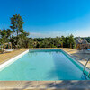 Trulli-of-stars-stimming-pool-front