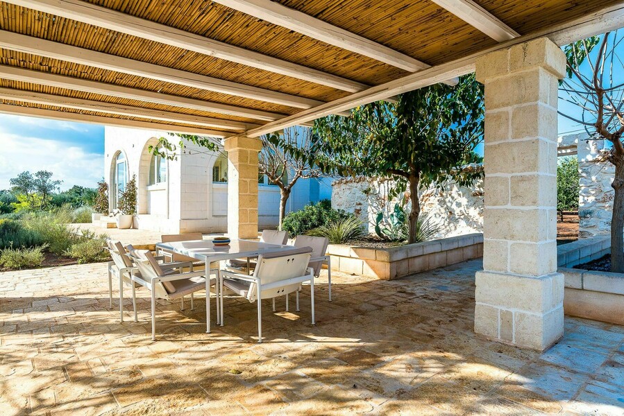 r634r-020-villa-cristina-high-salento-itria-valley-ostuni-countryside-rarovillas