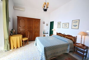 VillaCliviaF
