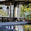 Pool und Aussenesstisch der Villa Crotto am Lago di Como