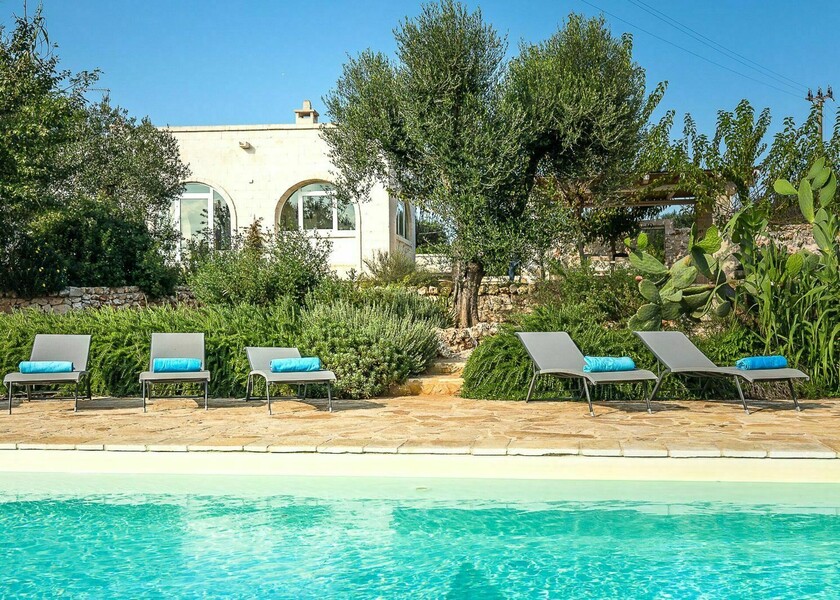 r322r-015-villa-cristina-high-salento-itria-valley-ostuni-countryside-rarovillas-copia