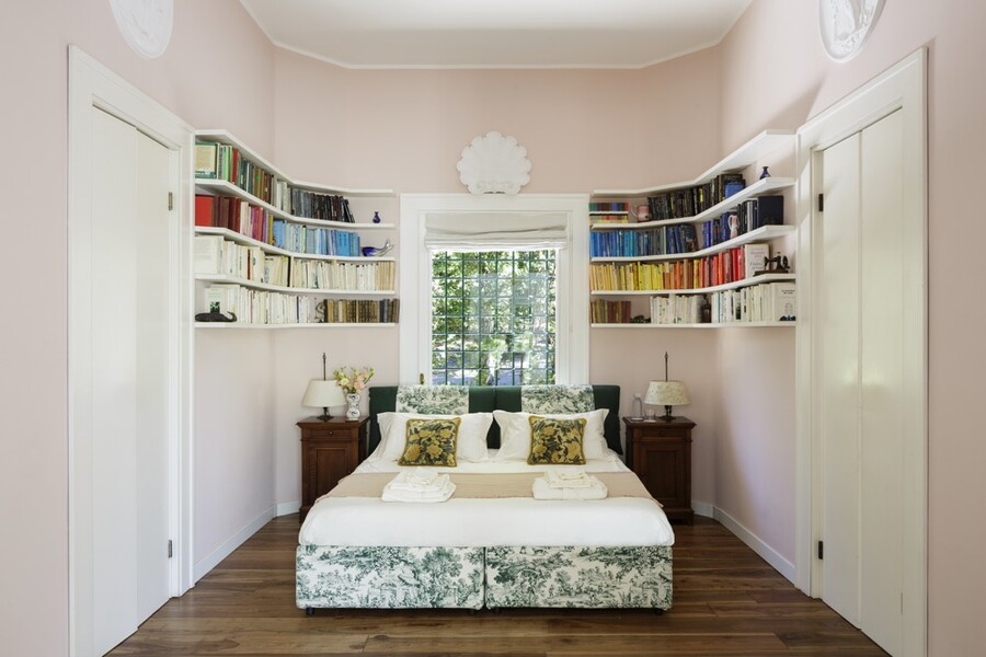 Villa Ottagonale sleeping rooms pink