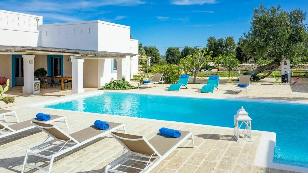 r866r-023-masseria-tufo-bianco-villa-for-rent-fasano-puglia-raro-villas