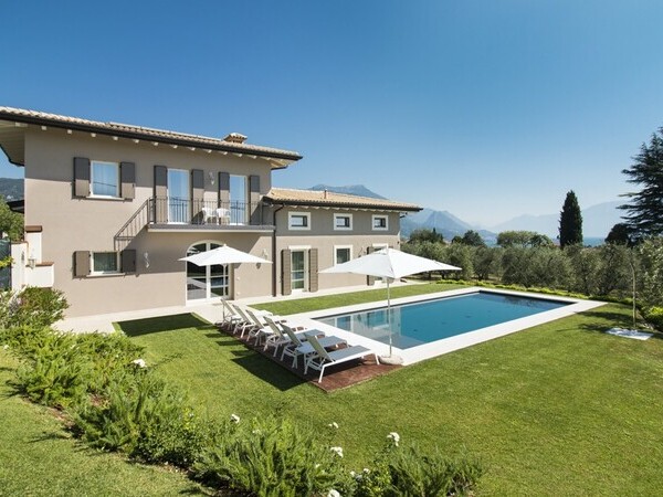 Ferienhaus mit privatem Pool am Gardasee