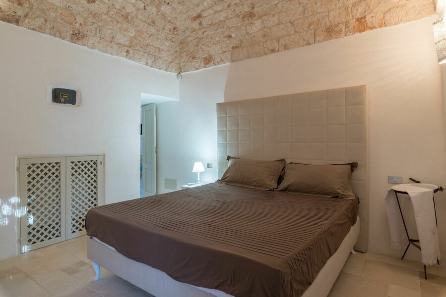056-trulli-piccoli-locorotondo-rarovillas-2160px