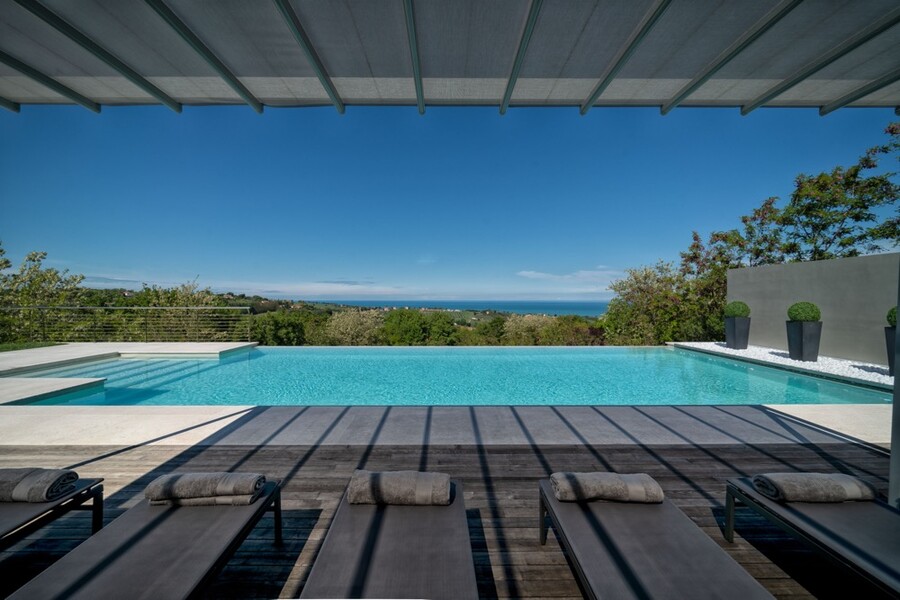 View from flexi-shade Villa Olivo Photo credit Davide Bischeri.